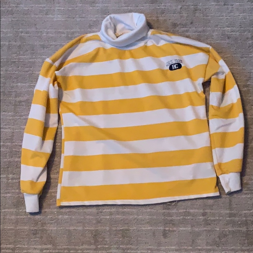 Striped long sleeve turtle neck